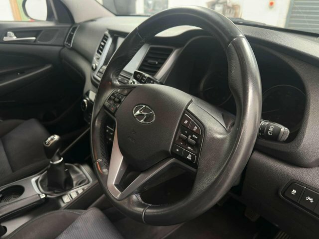 Hyundai Tucson 2L Premium Se Grey #9