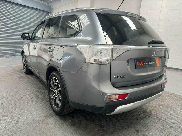 Mitsubishi Outlander 2.2 Di-d Gx3 Suv 4Wd Euro 5 Ss Grey #4