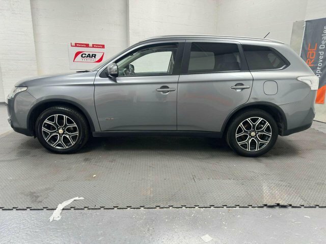 Mitsubishi Outlander 2.2 Di-d Gx3 Suv 4Wd Euro 5 Ss Grey #3