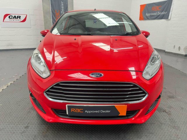 Ford Fiesta 1.0T Ecoboost Titanium Hatchback Red #2