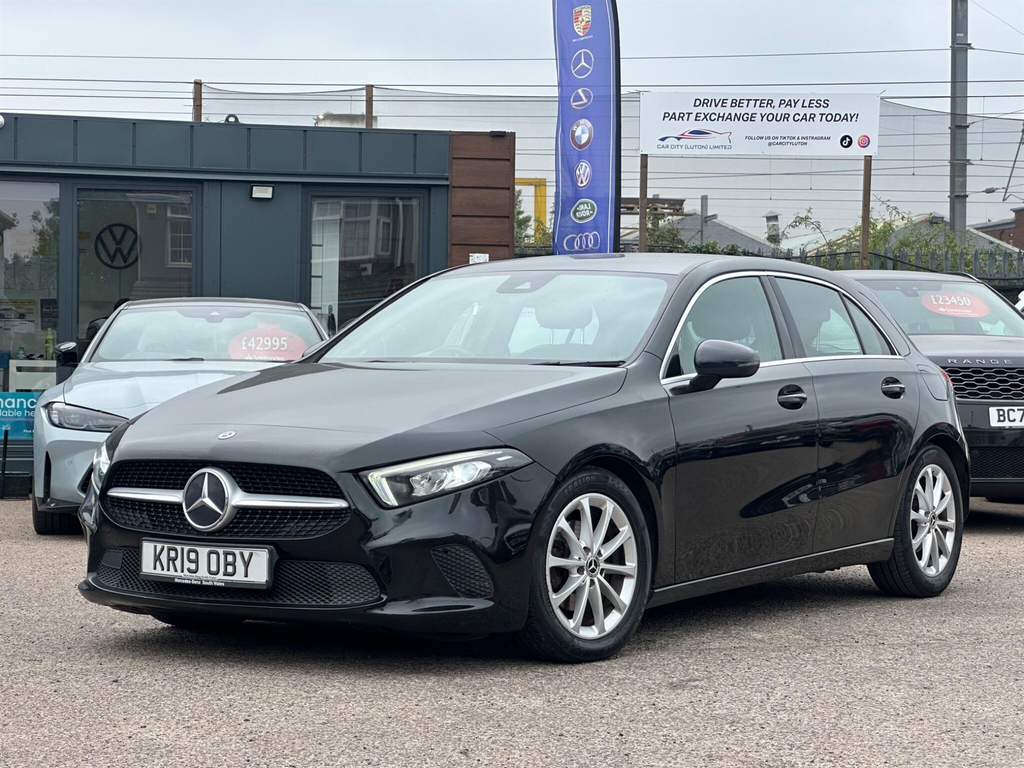 Mercedes-Benz A Class 1.5 Sport 7G-dct Euro 6 Ss KR19OBY Black #3