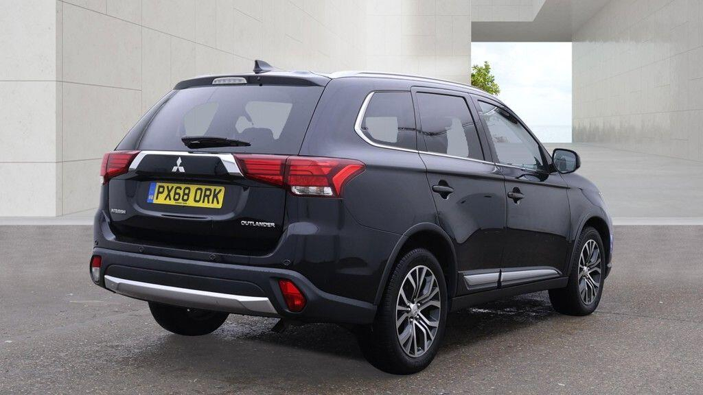 Mitsubishi Outlander 2.2 Di-d 3 4Wd Euro 6 Ss Black #4