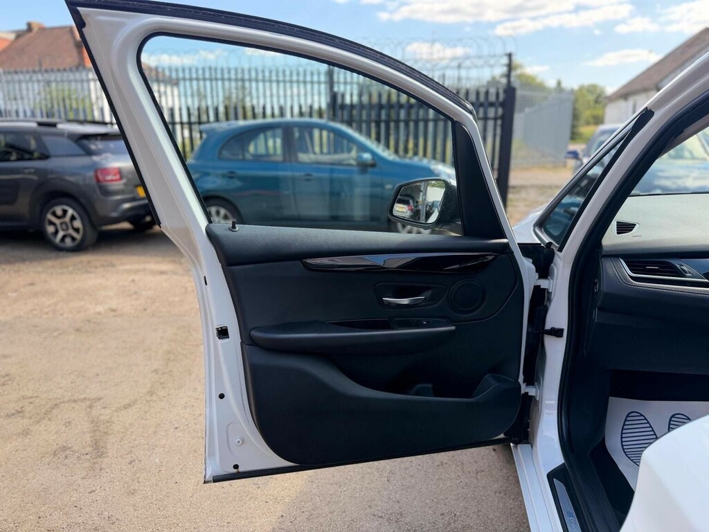 BMW 2 Series Active Tourer 2.0 220I Gpf M Sport Mpv Dct 192 Ps White #36