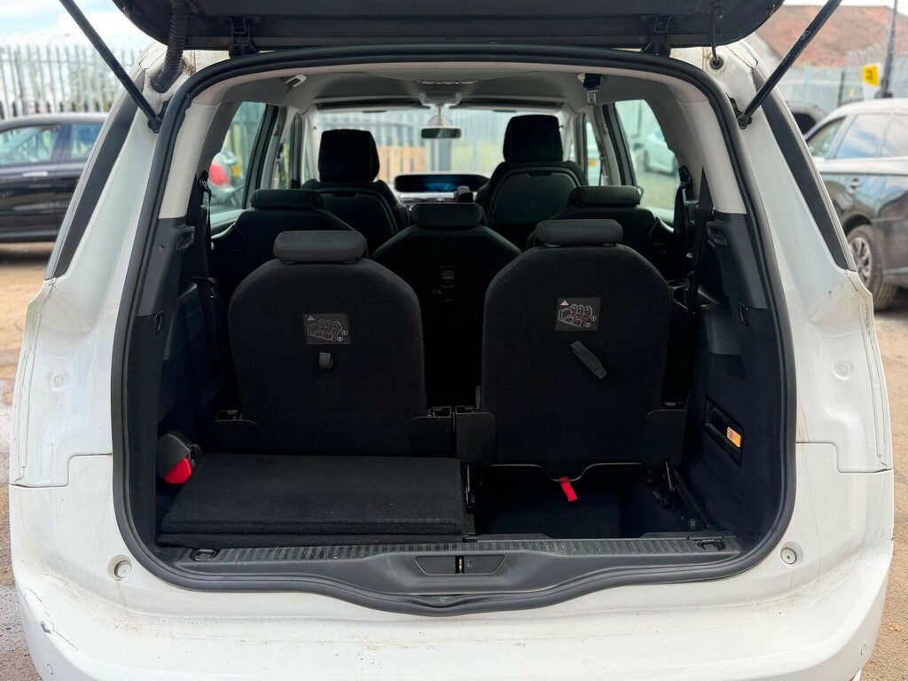 Citroen Grand C4 Picasso Picasso 1.6 Bluehdi Exclusive Euro 6 Ss Red #40