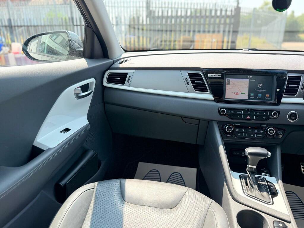 Kia Niro 3 Phev 5-Door Blue #12