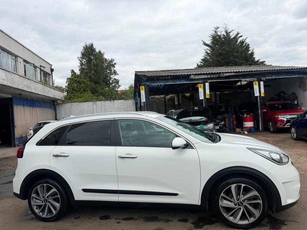Kia Niro 1L 3 Red #11