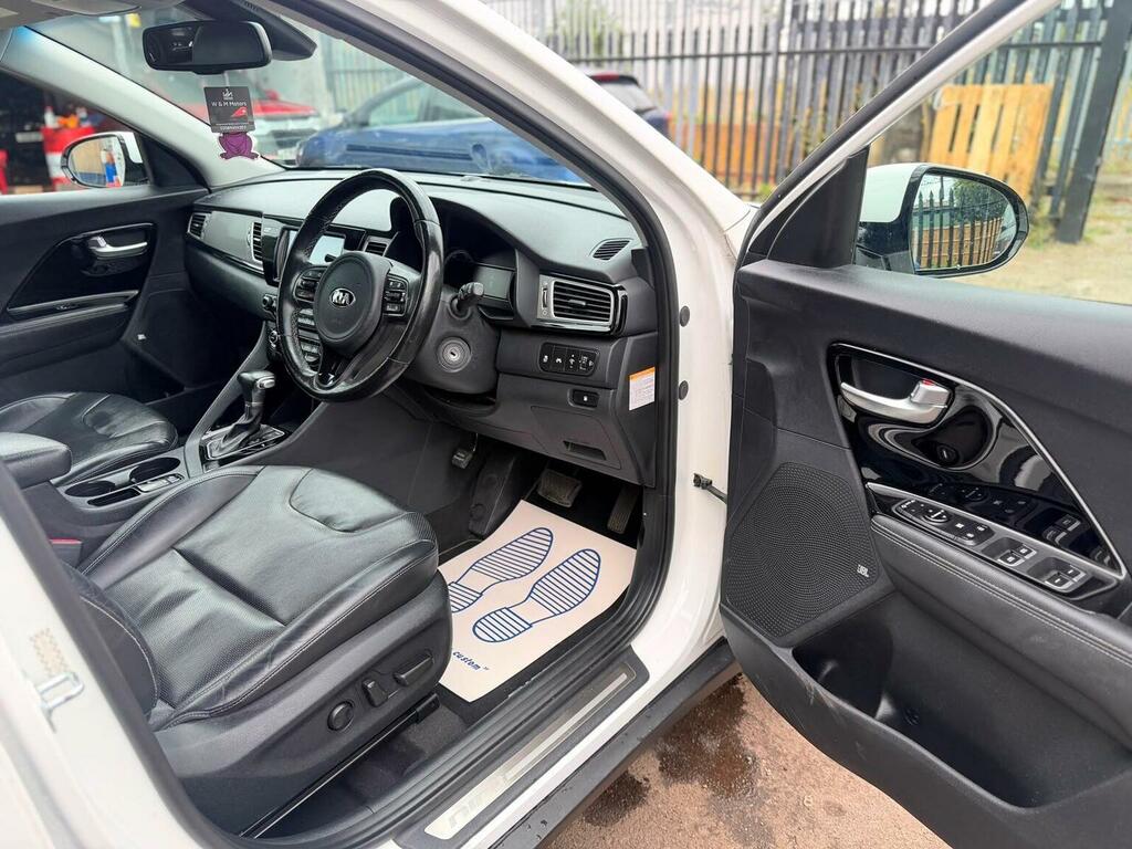 Kia Niro 1L 3 Red #17