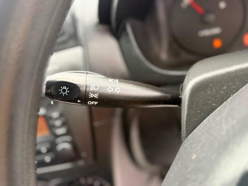 Kia Picanto 1.1 Strike 64 Bhp Red #31