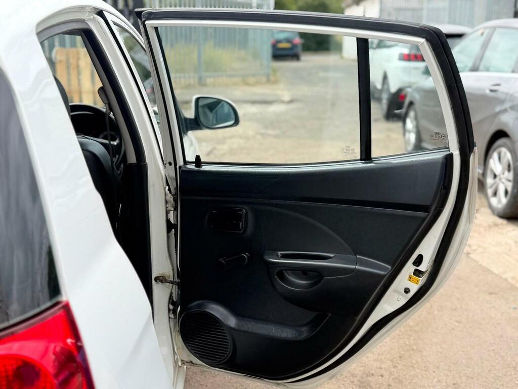 Kia Picanto 1.1 Strike 64 Bhp Red #34