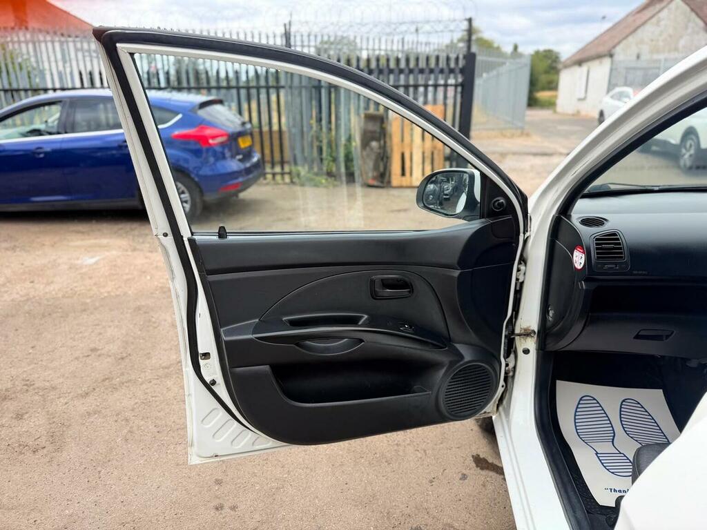 Kia Picanto 1.1 Strike 64 Bhp Red #36