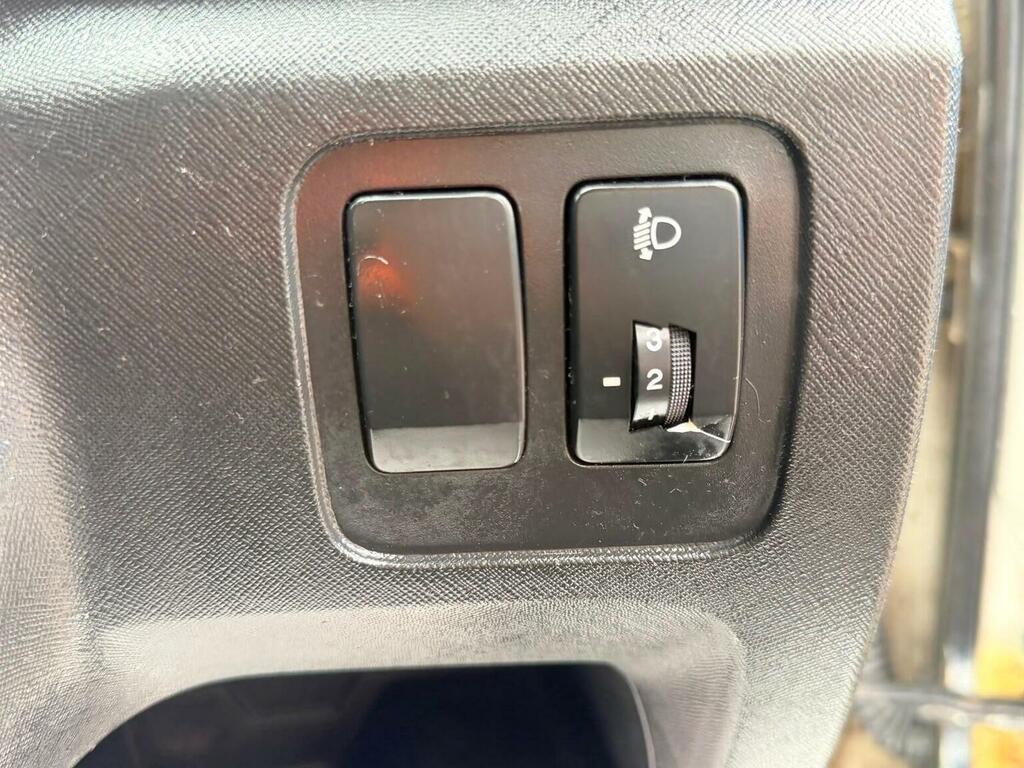 Kia Picanto 1.1 Strike 64 Bhp Red #29