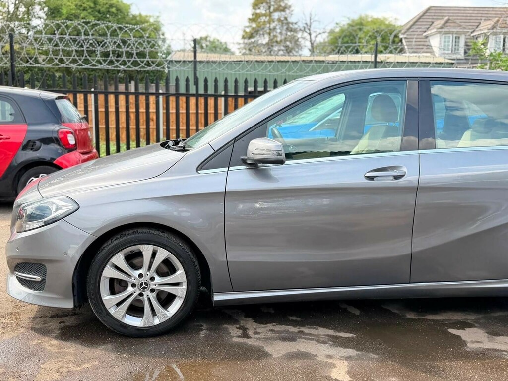 Mercedes-Benz B Class 2.1 B200d Sport Black #9