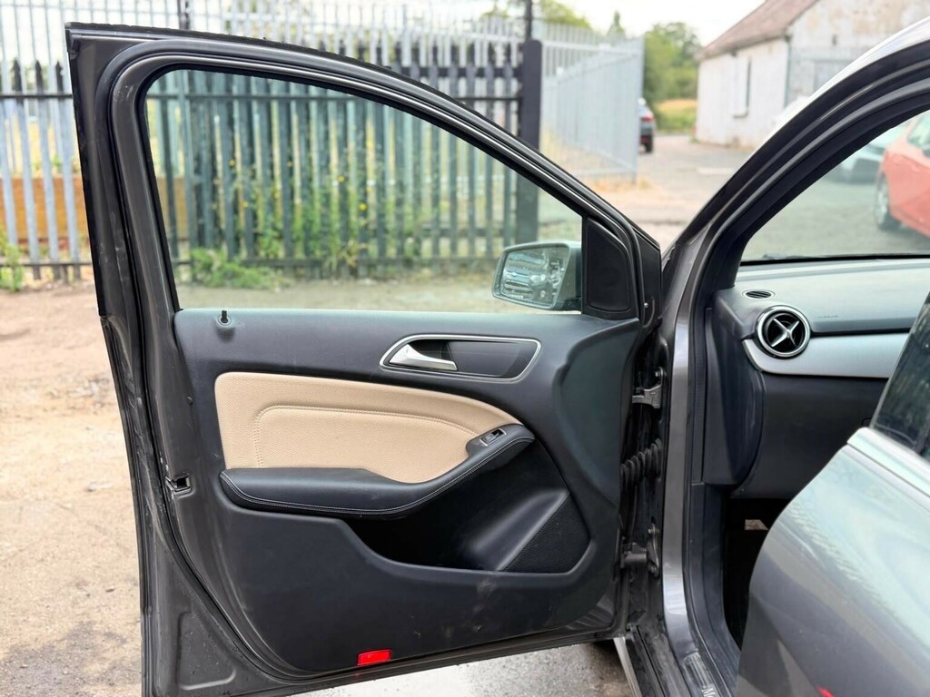 Mercedes-Benz B Class 2.1 B200d Sport Black #32