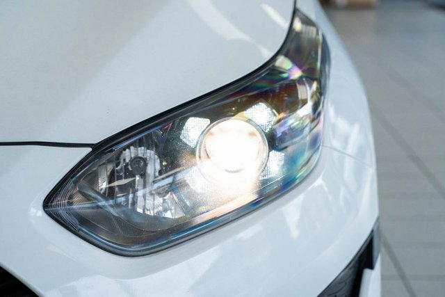 Kia Proceed 1.5 T-gdi Gt-line Shooting Brake ND71WHM White #4