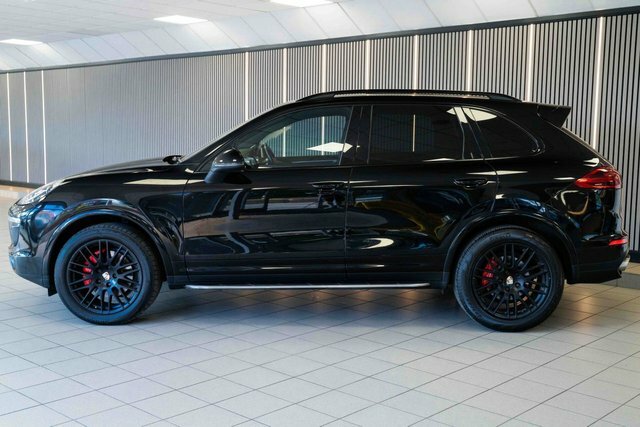 Porsche Cayenne 3.0 Td V6 Platinum Edition Suv Tiptroni Black #6