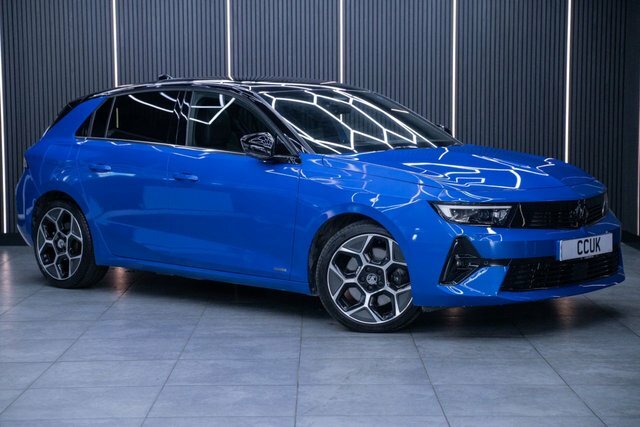 Vauxhall Astra 1.6 12.4Kwh Ultimate Hatchback Plug-in Blue