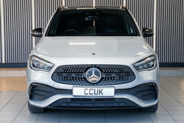 Mercedes-Benz GLA Class 2.0 Gla220d Amg Line Premium Plus Suv Silver #2