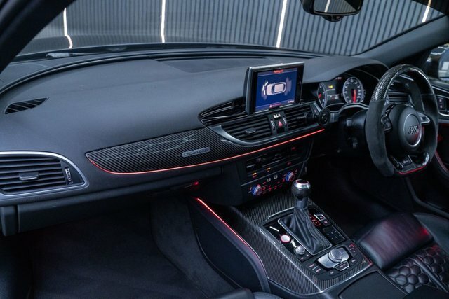 Audi RS6 Avant 4L Null White #32