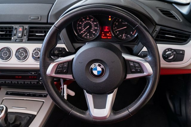 BMW Z4 2.0 Z4 Sdrive20i Black #17