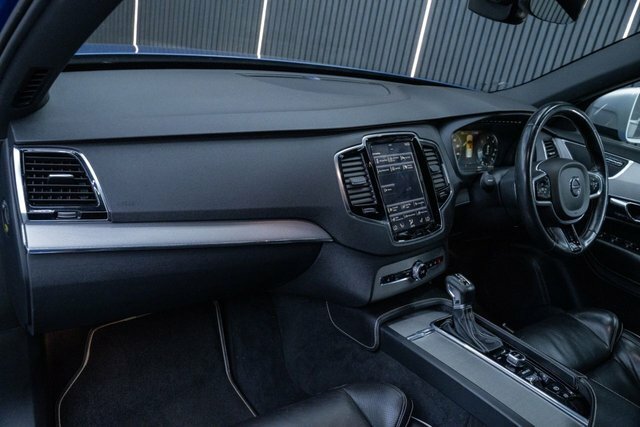 Volvo XC90 D5 Momentum 360 Camera Silver #28