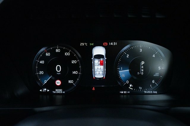 Volvo XC90 D5 Momentum 360 Camera Silver #24