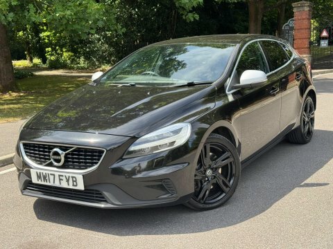 Volvo V40 2.0 D4 R-design Black