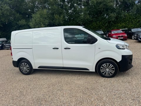 Peugeot Expert 2.0 L 2.0 Bluehdi 1400 Professional Standard Panel White #21