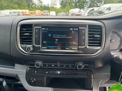Peugeot Expert 2.0 L 2.0 Bluehdi 1400 Professional Standard Panel White #32