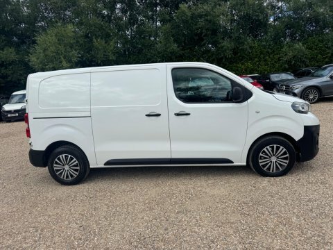 Peugeot Expert 2.0 L 2.0 Bluehdi 1400 Professional Standard Panel White #17