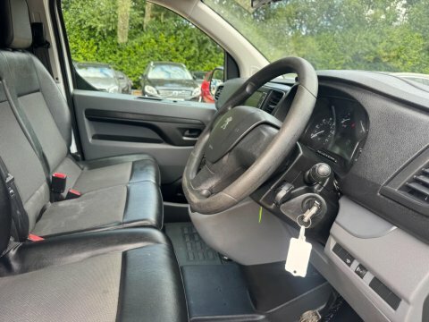 Peugeot Expert 2.0 L 2.0 Bluehdi 1400 Professional Standard Panel White #30