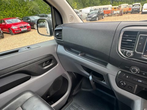 Peugeot Expert 2.0 L 2.0 Bluehdi 1400 Professional Standard Panel White #35
