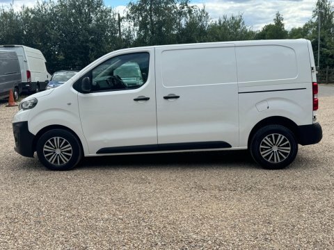 Peugeot Expert 2.0 L 2.0 Bluehdi 1400 Professional Standard Panel White #8