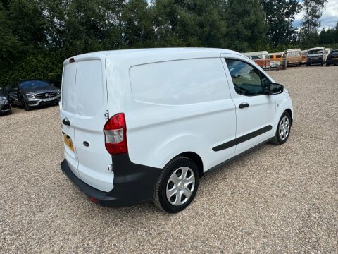 Ford Transit Courier Tdci 100Ps Limited Euro 6 With Air Con, 15 Alloys White #16