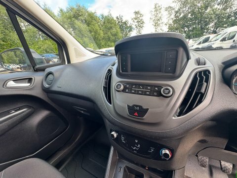 Ford Transit Courier Tdci 100Ps Limited Euro 6 With Air Con, 15 Alloys White #26