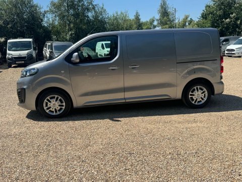 Vauxhall Vivaro 2.0 Turbo D 3100 Sportive Crew Van L2 H1 Euro 6 S Grey #10