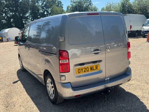 Vauxhall Vivaro 2.0 Turbo D 3100 Sportive Crew Van L2 H1 Euro 6 S Grey #13