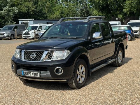 Nissan Navara 2.5 Dci Salomon Black #4