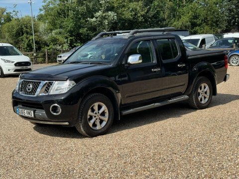 Nissan Navara 2.5 Dci Salomon Black #6