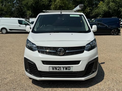 Vauxhall Vivaro 1.5 Turbo D White #2