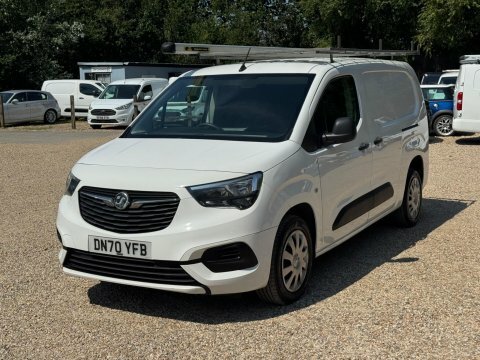 Vauxhall Combo 1.5 Turbo D White #4