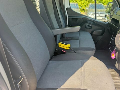 Nissan NV400 Dci 35 Tekna Panel White #26