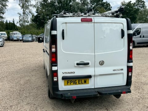 Vauxhall Vivaro 1.6 Cdti 2900 Biturbo Black #16