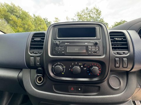 Vauxhall Vivaro 1.6 Cdti 2900 Biturbo Black #35