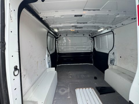 Vauxhall Vivaro 1.6 Cdti 2900 Biturbo Black #19