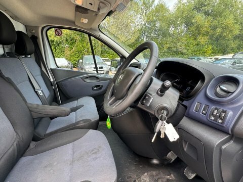 Vauxhall Vivaro 1.6 Cdti 2900 Biturbo Black #33