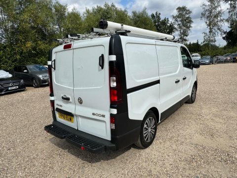 Vauxhall Vivaro 1.6 Cdti 2900 Biturbo Black #18