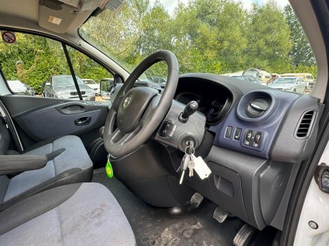 Vauxhall Vivaro 1.6 Cdti 2900 Biturbo Black #34
