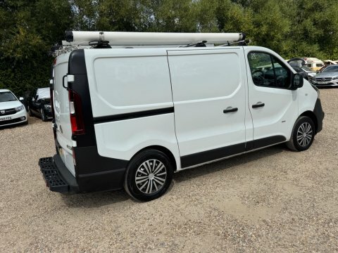 Vauxhall Vivaro 1.6 Cdti 2900 Biturbo Black #17