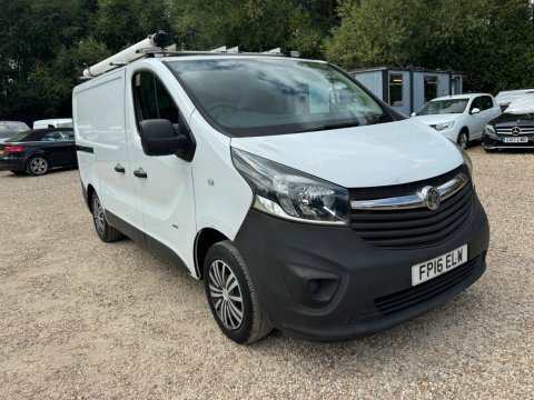 Vauxhall Vivaro 1.6 Cdti 2900 Biturbo Black #30