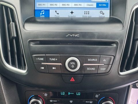 Ford Focus 1.0 Ecoboost 125 Titanium Navigation Black #31